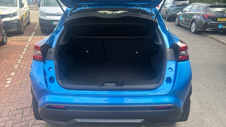 Nissan Juke 1.0 DiG-T 114 N-Connecta 5dr DCT Petrol Hatchback